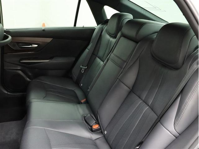 クラウンハイブリッド Ｇ－エグゼクティブ　革シート　フルセグ　メモリーナビ　ＤＶＤ再生　バックカメラ　衝突被害軽減システム　ＥＴＣ　ＬＥＤヘッドランプ　車線逸脱装置　オートマチックハイビーム　ブラインドスポットモニター（19枚目）