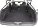 広々としたラゲージスペースを備えています。大きなものや長さのある荷物もしっかりと積み込めます。