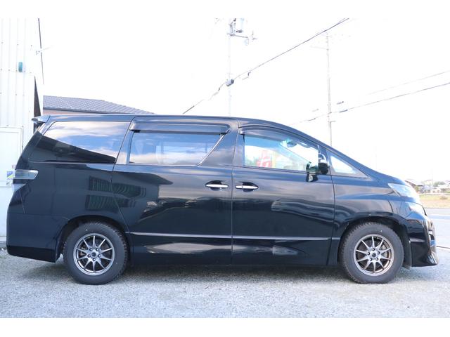 ヴェルファイア ２．４Ｚ　ゴールデンアイズ　純正ＨＤＤナビ　地デジ　ＢＴ　Ｂカメラ　ＥＴＣ　両側Ｐドア　Ｐバックドア　クルコン　オプションセンターコンソール　ステアリモコン　Ｐソナー　電動格納ミラー　ＡＵＴＯライト　Ｒモニター　フォグ　バイザー（8枚目）