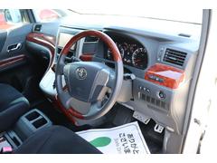 ͤˤäޥ饤դ򤪼ĺᡢ饢եޤŰ줷ӥ򿴤ƤޤΥåդξ줷Ƥꡢͤ¿Ƥޤ 5