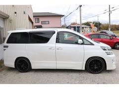 ͤˤäޥ饤դ򤪼ĺᡢ饢եޤŰ줷ӥ򿴤ƤޤΥåդξ줷Ƥꡢͤ¿Ƥޤ 5