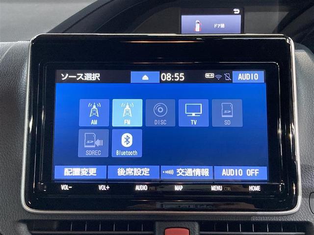 ノア ハイブリッドＧ　Ｒカメラ　スマートキー＆プッシュスタート　ＬＥＤへッドライト　地デジ　イモビライザー　Ｗエアコン　パワーウインドウ　アルミ　クルコン　エアバッグ　横滑り防止　ＤＶＤ再生機能　フルフラット　パワステ（10枚目）
