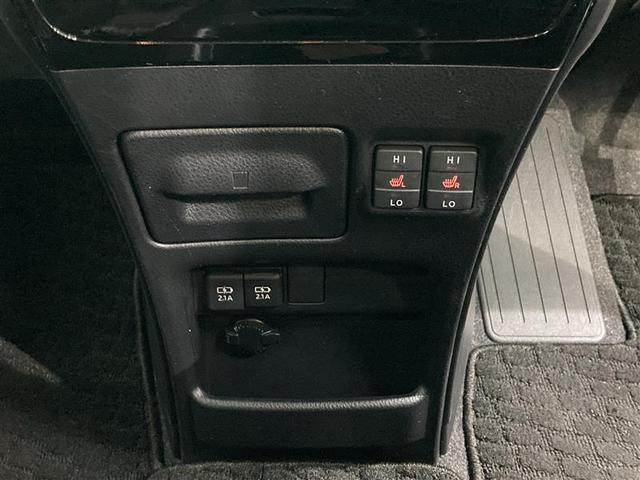 ノア ハイブリッドＧ　Ｒカメラ　スマートキー＆プッシュスタート　ＬＥＤへッドライト　地デジ　イモビライザー　Ｗエアコン　パワーウインドウ　アルミ　クルコン　エアバッグ　横滑り防止　ＤＶＤ再生機能　フルフラット　パワステ（13枚目）