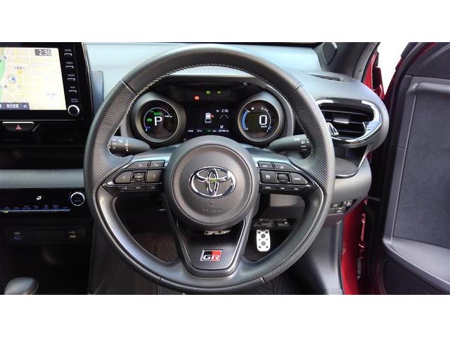 ヤリスクロス ハイブリッド GRスポーツ ワンオーナー車 衝突軽減 オートクルーズコントロール LEDヘッド ナビ ドライブレコーダー Bカメラ キーレス スマートキー メモリーナビ アイドリングストップ イモビライザー オートエアコン(15枚目)