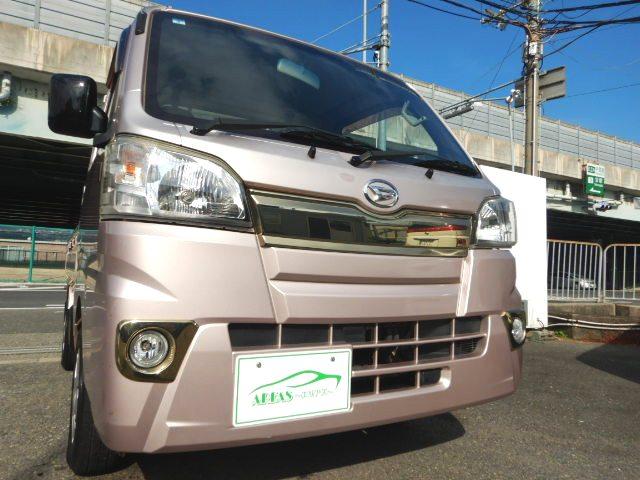 ハイゼットトラック スタンダード５５ｔｈアニバーサリゴールドエディション　特別仕様車　キーレス　作業灯　ＥＴＣ　パワーウインドウ　パワステ　エアコン　禁煙車　ゴールドメッキグリル　ＦＯＧランプ　エアバッグ　ＣＤコンポ　三方開　荷台マット　タイミングチェーンベルト　１年保証付（6枚目）