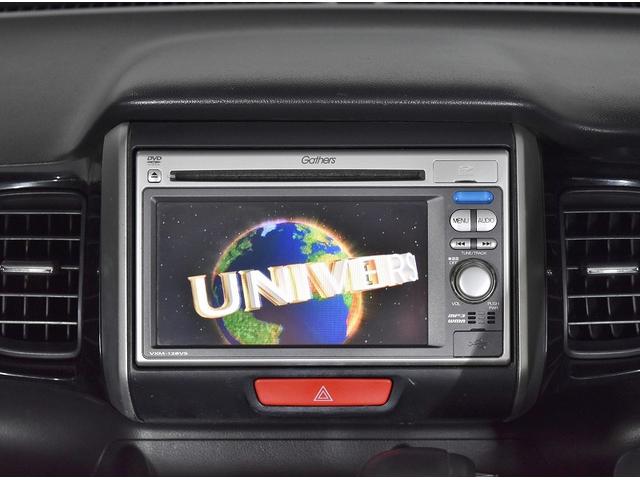 Ｎ－ＢＯＸカスタム Ｇ・Ｌパッケージ　片側パワスラ　ＥＴＣ　ナビ　ＴＶ　バックカメラ　ステアリングスイッチ　テールゲートストラップ　ＩＳＯＦＩＸ　プッシュスタート　アイドリングストップ　キーフリーボタン　ドアバイザー　ＨＩＤ　アルミ（16枚目）