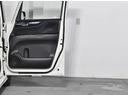 Ｇ・Ｌパッケージ　片側パワスラ　ＥＴＣ　ナビ　ＴＶ　バックカメラ　ステアリングスイッチ　テールゲートストラップ　ＩＳＯＦＩＸ　プッシュスタート　アイドリングストップ　キーフリーボタン　ドアバイザー　ＨＩＤ　アルミ（31枚目）