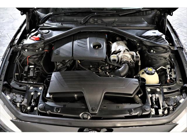 116i Msport 3DDesign ver. 3DDesignカーボンFリップ・EXECUTORSSR18インチホイール・blitz DAMPER ZZ-R車高調(17枚目)