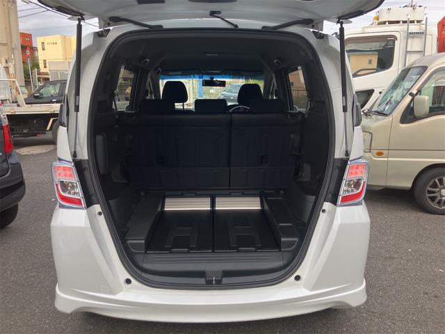 フリードスパイクハイブリッド ジャストセレクション+(13枚目)