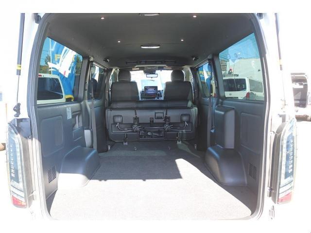 ハイエースバン スーパーGL ダークプライムII FLEXDelfinoフロントスポイラー FLEXDelf02 17インチ ナスカーホワイトレタータイヤ プレステージLEDテールランプ アルパイン11インチメカレスナビ アルパインツイーター ETC(20枚目)