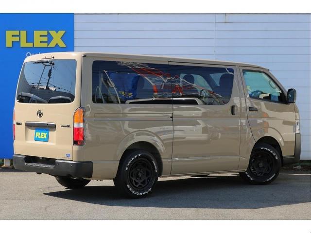 ハイエースバン ロングスーパーGL NEXUS TRAIL NT-1 16インチ ナスカーホワイトレタータイヤ クラシックLEDテールランプ アルパイン製11インチメカレスナビ ETC USB、HDMIポート 茶木目インテリアパネル3点(8枚目)