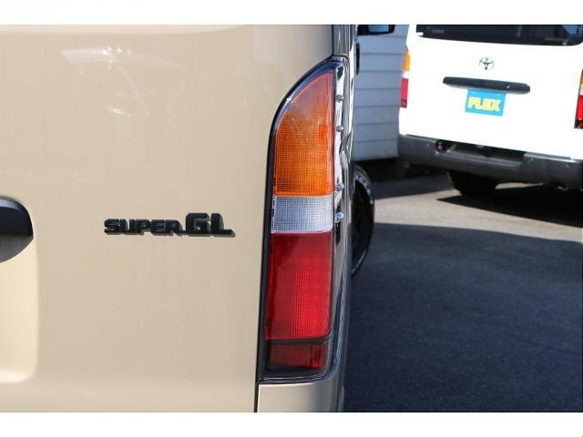 ハイエースバン ロングスーパーGL NEXUS TRAIL NT-1 16インチ ナスカーホワイトレタータイヤ クラシックLEDテールランプ アルパイン製11インチメカレスナビ ETC USB、HDMIポート 茶木目インテリアパネル3点(12枚目)