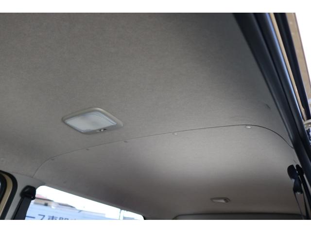 ハイエースバン ロングスーパーGL NEXUS TRAIL NT-1 16インチ ナスカーホワイトレタータイヤ クラシックLEDテールランプ アルパイン製11インチメカレスナビ ETC USB、HDMIポート 茶木目インテリアパネル3点(24枚目)