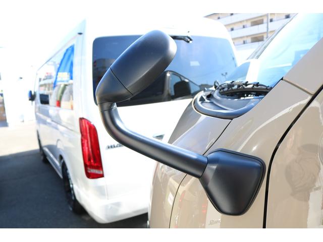 ハイエースバン ロングスーパーGL NEXUS TRAIL NT-1 16インチ ナスカーホワイトレタータイヤ クラシックLEDテールランプ アルパイン製11インチメカレスナビ ETC USB、HDMIポート 茶木目インテリアパネル3点(30枚目)