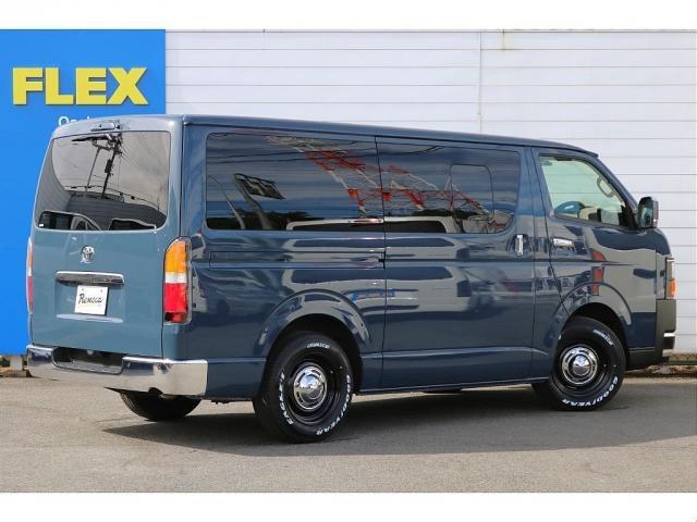 ハイエースバン スーパーGL ダークプライムII RENOCA角目 フェイスチェンジ 前後メッキラッピング アルルブルーオールペイント ディーン クロスカントリー 16インチアルミ ナスカーホワイトレタータイヤ クラシック LEDテールランプ ETC(8枚目)