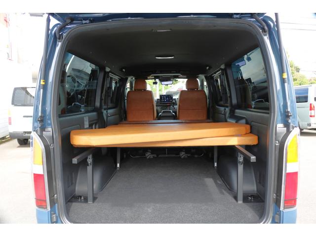 ハイエースバン スーパーGL ダークプライムII RENOCA角目 フェイスチェンジ 前後メッキラッピング アルルブルーオールペイント ディーン クロスカントリー 16インチアルミ ナスカーホワイトレタータイヤ クラシック LEDテールランプ ETC(22枚目)