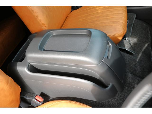 ハイエースバン スーパーGL ダークプライムII RENOCA角目 フェイスチェンジ 前後メッキラッピング アルルブルーオールペイント ディーン クロスカントリー 16インチアルミ ナスカーホワイトレタータイヤ クラシック LEDテールランプ ETC(38枚目)