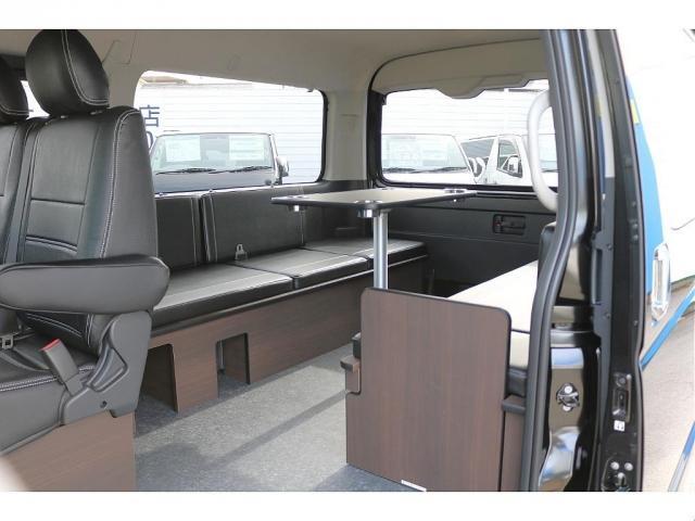 ハイエースワゴン GL T-FORCEスポイラー Delfinoオーバーフェンダー NEXUS TRAIL NT-1 TOYOオープンカントリータイヤ NEO TRACE LEDテール SMOKE カロッツェリア7インチナビ(19枚目)