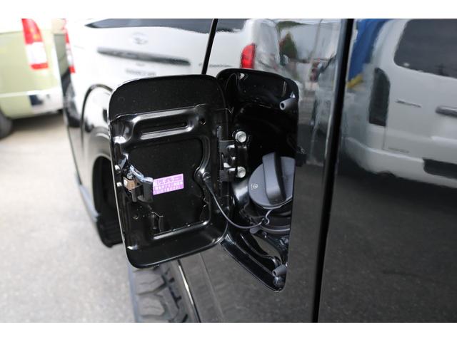 ハイエースワゴン GL T-FORCEスポイラー Delfinoオーバーフェンダー NEXUS TRAIL NT-1 TOYOオープンカントリータイヤ NEO TRACE LEDテール SMOKE カロッツェリア7インチナビ(40枚目)