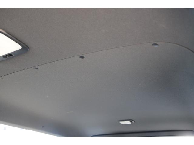 ハイエースバン スーパーGL ダークプライムII FLEX Delfinoフロントスポイラー 1.5インチローダウン Delf02 17インチ ナスカーホワイトレタータイヤ プレステージLEDテールランプ ドアバイザー アルパインメカレスナビ ETC(25枚目)