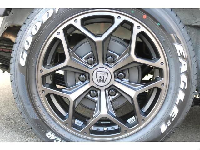 ハイエースバン ロングDX T-FORCEスポイラー FLEX Delfinoオーバーフェンダー バルベロスタイリングヘックス 17インチ ナスカーホワイトレタータイヤ プレステージ type2 LEDテールランプ シートカバー(14枚目)