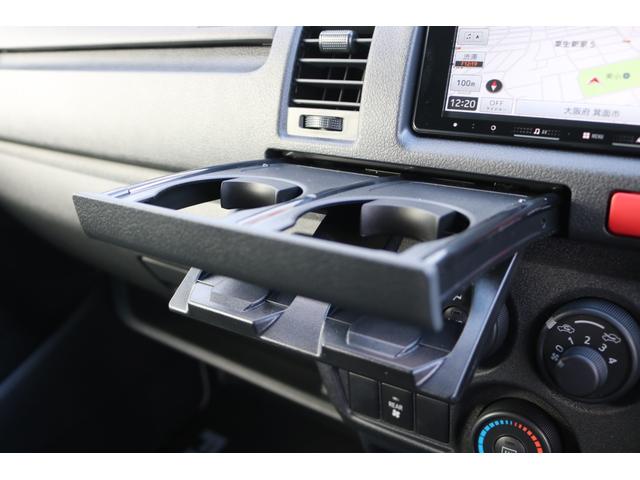 ハイエースバン ロングDX T-FORCEスポイラー FLEX Delfinoオーバーフェンダー バルベロスタイリングヘックス 17インチ ナスカーホワイトレタータイヤ プレステージ type2 LEDテールランプ シートカバー(37枚目)