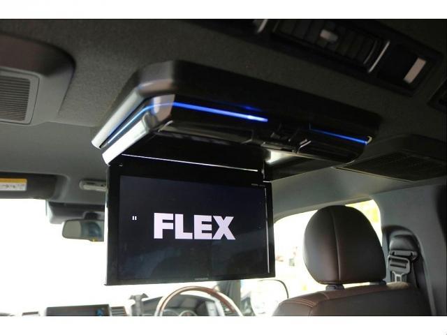 ハイエースバン スーパーGL 50TH アニバーサリー リミテッド 1.5インチローダウン FLEX Delfinoフロントスポイラー FLEX アーバングランデ 17インチAW ナスカーホワイトレタータイヤ アルティメットテールランプ CUSCO リアスタビライザー(5枚目)