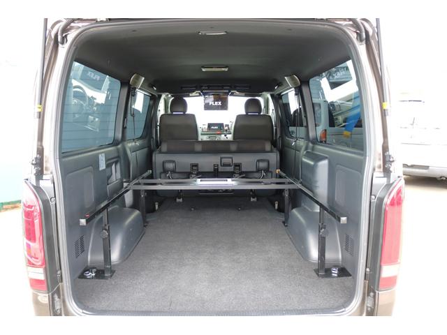 ハイエースバン スーパーGL 50TH アニバーサリー リミテッド 1.5インチローダウン FLEX Delfinoフロントスポイラー FLEX アーバングランデ 17インチAW ナスカーホワイトレタータイヤ アルティメットテールランプ CUSCO リアスタビライザー(49枚目)