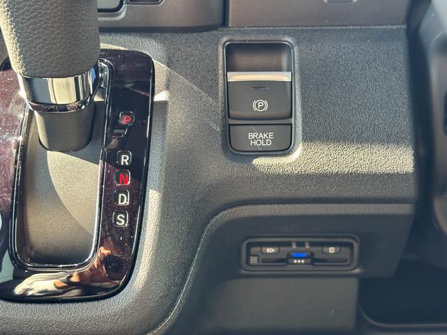 N-BOXカスタム ターボ 無限MUGENスタイリングセット フロントスポイラー サイドスポイラー リアスポイラー フロントグリル 9インチナビLXU-242NBi マルチビューカメラ ETC LEDフォグ 両側PSD 15AW(19枚目)