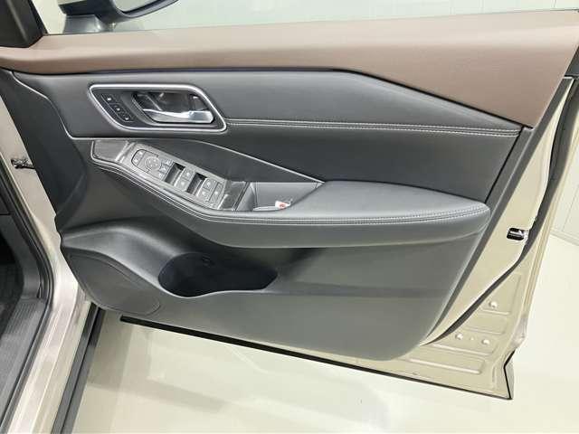 エクストレイル Ｇ　ｅ－４ＯＲＣＥ　当社試乗車・プロパイロット・日産純正１２インチコネクトナビ＆アラウンドビュー・ＥＴＣ２．０・スマートミラー・シートヒーター＆ハンドルヒーター・電動リヤゲート・ＬＥＤライト・アルミホイール（13枚目）