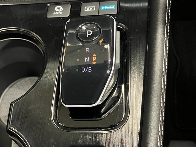 エクストレイル Ｇ　ｅ－４ＯＲＣＥ　当社試乗車・プロパイロット・日産純正１２インチコネクトナビ＆アラウンドビュー・ＥＴＣ２．０・スマートミラー・シートヒーター＆ハンドルヒーター・電動リヤゲート・ＬＥＤライト・アルミホイール（29枚目）