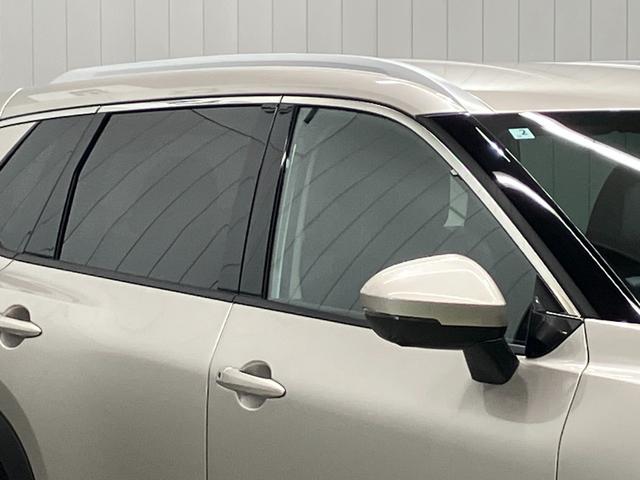エクストレイル Ｇ　ｅ－４ＯＲＣＥ　当社試乗車・プロパイロット・日産純正１２インチコネクトナビ＆アラウンドビュー・ＥＴＣ２．０・スマートミラー・シートヒーター＆ハンドルヒーター・電動リヤゲート・ＬＥＤライト・アルミホイール（56枚目）
