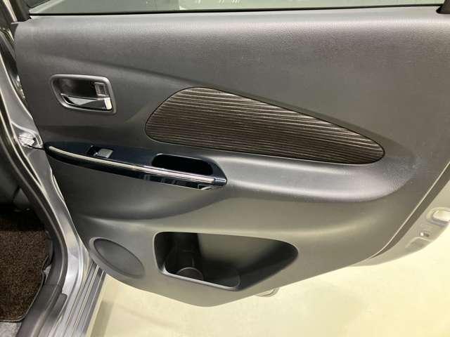 デイズ ハイウェイスター　Ｘ　車検整備付・日産純正ナビ＆アラウンドビュー・ＥＴＣ・オートエアコン・インテリジェントキー・プライバシーガラス・キセノンヘッドライト・アルミホイール・プラスチックバイザー・アイドリングストップ機能（15枚目）