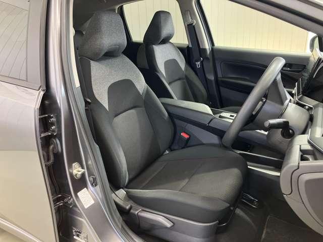 ノート S ワンオーナー・日産純正9インチナビ&アラウンドビュー・ETC・スマートミラー・オートエアコン・インテリジェントキー・プライバシーガラス・15インチアルミ・衝突被害軽減ブレーキ・踏み間違い防止アシスト(12枚目)