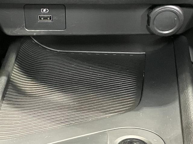 ノート S ワンオーナー・日産純正9インチナビ&アラウンドビュー・ETC・スマートミラー・オートエアコン・インテリジェントキー・プライバシーガラス・15インチアルミ・衝突被害軽減ブレーキ・踏み間違い防止アシスト(33枚目)