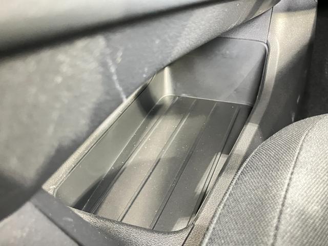 ノート S ワンオーナー・日産純正9インチナビ&アラウンドビュー・ETC・スマートミラー・オートエアコン・インテリジェントキー・プライバシーガラス・15インチアルミ・衝突被害軽減ブレーキ・踏み間違い防止アシスト(42枚目)