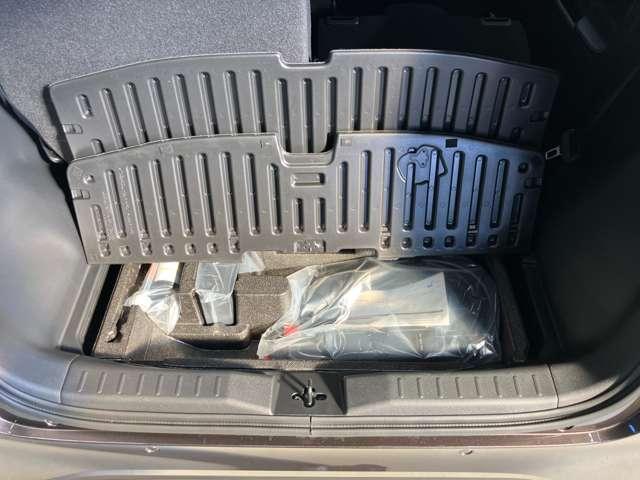 サクラ Ｇ　当社試乗車・プロパイロット・日産純正９インチコネクトナビ＆アラウンドビュー・ＥＴＣ２．０・シートヒーター＆ハンドルヒーター・オートエアコン・ＬＥＤライト・アルミホイール・衝突被害軽減ブレーキ（18枚目）