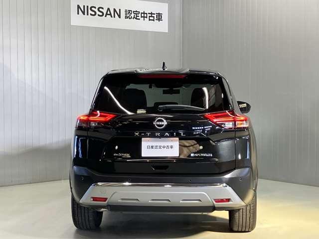 エクストレイル Ｇ　ｅ－４ＯＲＣＥ　当社社用車・プロパイロット・日産純正１２インチコネクトナビ＆アラウンドビュー・ＥＴＣ２．０・前後ドライブレコーダー・スマートミラー・シートヒーター・電動リヤゲート・ＬＥＤライト・アルミホイール（9枚目）