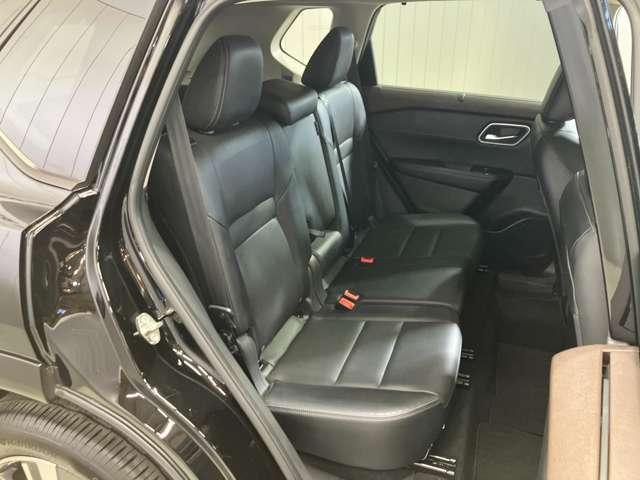 エクストレイル Ｇ　ｅ－４ＯＲＣＥ　当社社用車・プロパイロット・日産純正１２インチコネクトナビ＆アラウンドビュー・ＥＴＣ２．０・前後ドライブレコーダー・スマートミラー・シートヒーター・電動リヤゲート・ＬＥＤライト・アルミホイール（13枚目）