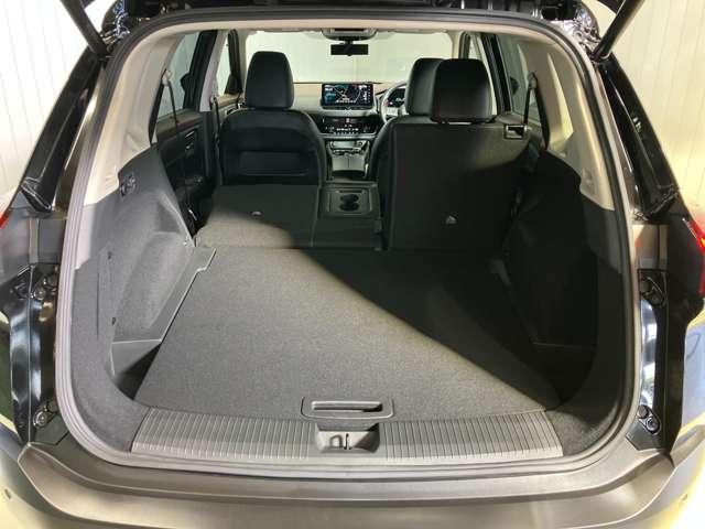 エクストレイル Ｇ　ｅ－４ＯＲＣＥ　当社社用車・プロパイロット・日産純正１２インチコネクトナビ＆アラウンドビュー・ＥＴＣ２．０・前後ドライブレコーダー・スマートミラー・シートヒーター・電動リヤゲート・ＬＥＤライト・アルミホイール（16枚目）