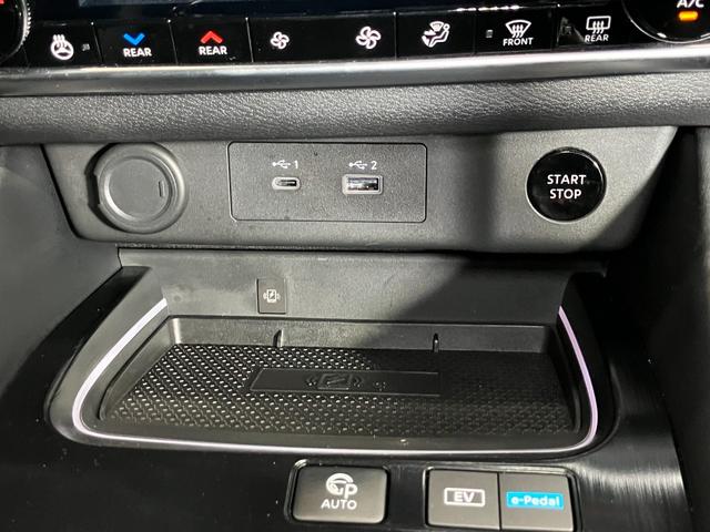 エクストレイル Ｇ　ｅ－４ＯＲＣＥ　当社社用車・プロパイロット・日産純正１２インチコネクトナビ＆アラウンドビュー・ＥＴＣ２．０・前後ドライブレコーダー・スマートミラー・シートヒーター・電動リヤゲート・ＬＥＤライト・アルミホイール（41枚目）