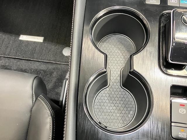 エクストレイル Ｇ　ｅ－４ＯＲＣＥ　当社社用車・プロパイロット・日産純正１２インチコネクトナビ＆アラウンドビュー・ＥＴＣ２．０・前後ドライブレコーダー・スマートミラー・シートヒーター・電動リヤゲート・ＬＥＤライト・アルミホイール（54枚目）