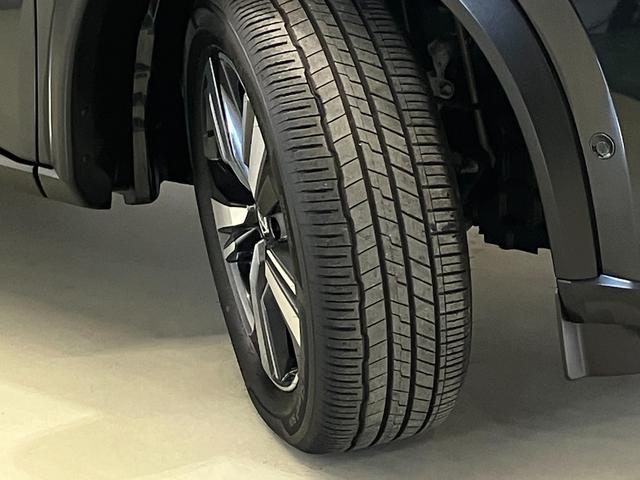 エクストレイル Ｇ　ｅ－４ＯＲＣＥ　当社社用車・プロパイロット・日産純正１２インチコネクトナビ＆アラウンドビュー・ＥＴＣ２．０・前後ドライブレコーダー・スマートミラー・シートヒーター・電動リヤゲート・ＬＥＤライト・アルミホイール（62枚目）