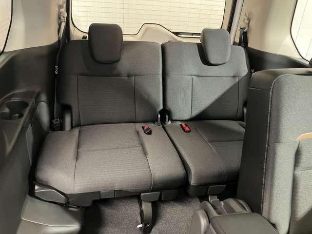 セレナ ハイウェイスターV 当社試乗車・プロパイロット・日産純正12インチコネクトナビ&アラウンドビュー・ETC2.0・前後ドライブレコーダー・両側電動スライドドア・衝突被害軽減ブレーキ・踏み間違い防止アシスト(15枚目)