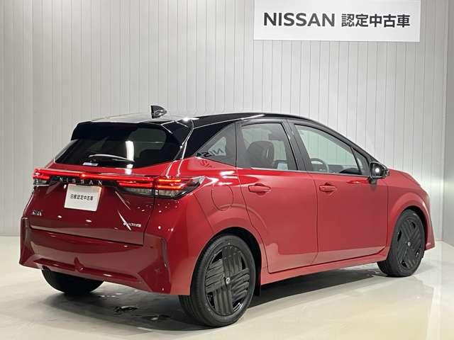 オーラ G 90周年記念車 当社試乗車・プロパイロット・日産純正9インチコネクトナビ&アラウンドビュー・ETC2.0・寒冷地仕様・シートヒーター&ハンドルヒーター・スマートミラー・オートエアコン・プライバシーガラス(3枚目)