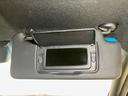 運転席サンバイザー!鏡が付いているので便利