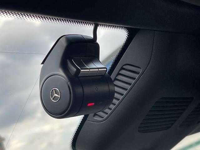 Cクラス C180カブリオレスポーツ 黒革 黒幌 アダプティプクルーズコントロール レーンキープ シートヒーター バックカメラ Bluetooth エアースカーフ(25枚目)