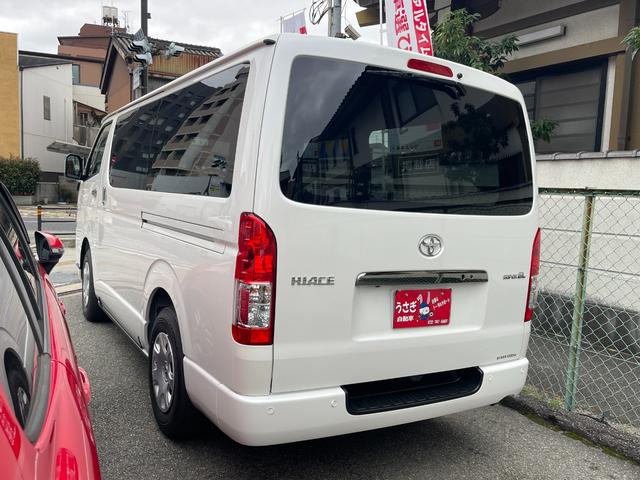 ハイエースバン スーパーGL ダークプライムII 寒冷地仕様 電動パワースライドドア 全方位360度カメラ スマートキー 登録済み未使用車(6枚目)