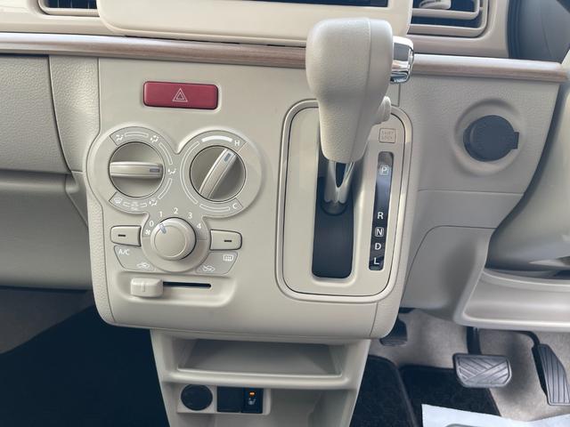 アルトラパン Ｓ　ＴＶナビＤＶＤ再生ＥＴＣバックカメラ　エンジンプッシュスタート　スマートキー　レーダーブレーキサポート　シートヒーターＢｌｕｅｔｏｏｔｈ　横滑り防止装置　アイドリングストップ（12枚目）