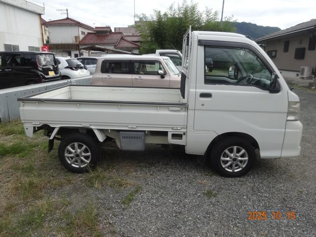 ハイゼットトラック エアコン・パワステ　スペシャル　４ＷＤ（4枚目）